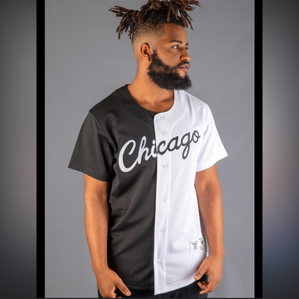 CHICAGO BULLS NBA SPLIT MESH
SHIRT- MENS BLACK/WHITE